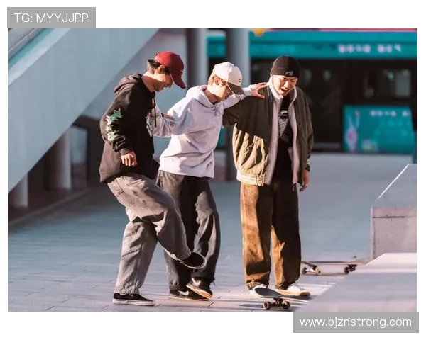 滑板盛宴:深入杭州滑板队的速度与激情之旅 滑板盛宴:深入杭州滑板队的速度与激情之旅