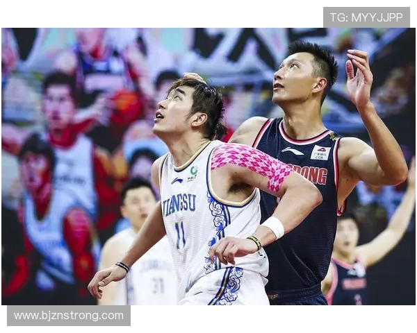 吴冠希的篮球之路：从青涩少年到CBA明星的奋斗历程与成长故事