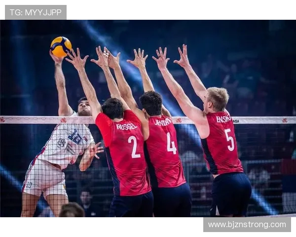 波兰队与塞尔维亚激战正酣谁能在这场较量中笑到最后