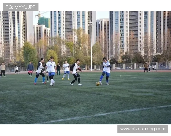 广州足球队在邀请赛中的比赛经验与表现分析